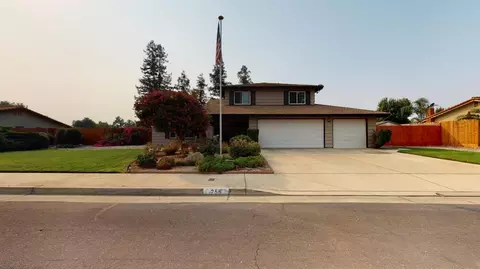 256 W Ellery Ave, Clovis, CA 93612 photo 1
