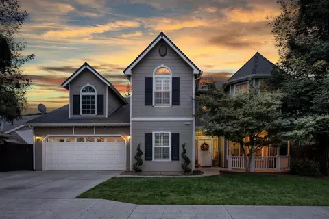 2797 E Jon Dr, Fresno, CA 93720 photo 1