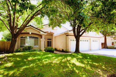 1925 Carolina Ave, Clovis, CA 93611 photo 1
