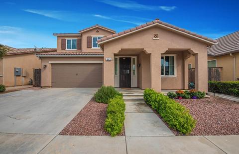 643 Kaweah Ave, Clovis, CA 93619 photo 1