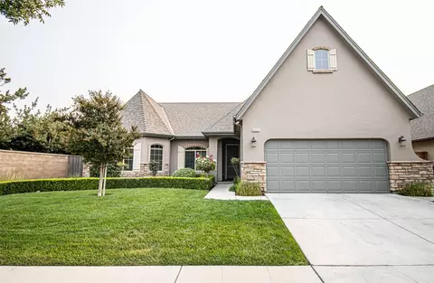 544 W Trenton Ave, Clovis, CA 93619 photo 1