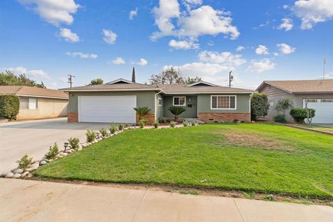 1360 E Akers Way, Dinuba, CA 93618 photo 1