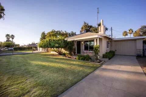 143 E Hampton Way, Fresno, CA 93704 photo 1
