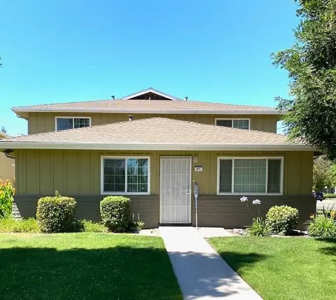 411 W Santa Ana Ave #4, Clovis, CA 93612 photo 1