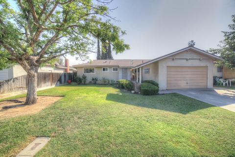 2851 Paula Dr, Clovis, CA 93612 photo 1