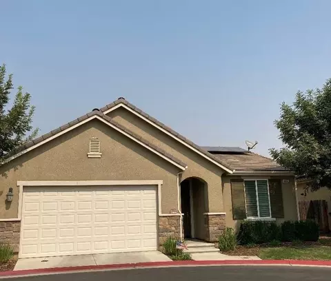 3087 Roche Ln, Clovis, CA 93619 photo 1