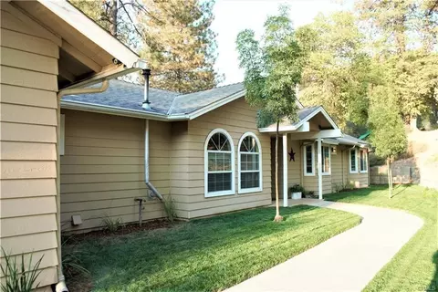 40966 Quailview Dr, Oakhurst, CA 93644 photo 1