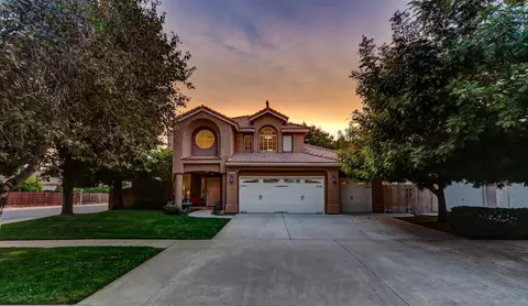 796 Park Ave, Clovis, CA 93611 photo 1