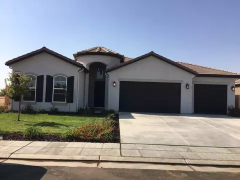 656 Alpine Way S, Madera, CA 93636 photo 1