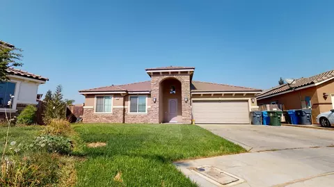 1434 Taylor Ln, Madera, CA 93637 photo 1