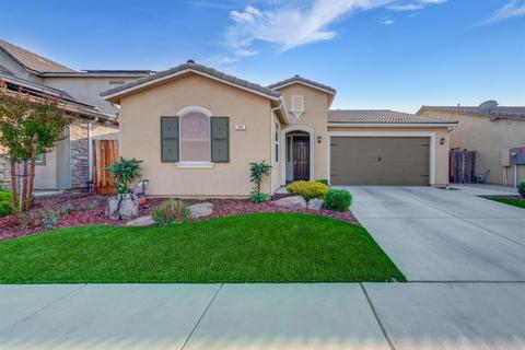 747 Maine Ave, Clovis, CA 93619 photo 1