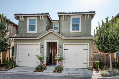 3652 Etchings Way, Clovis, CA 93619 photo 1