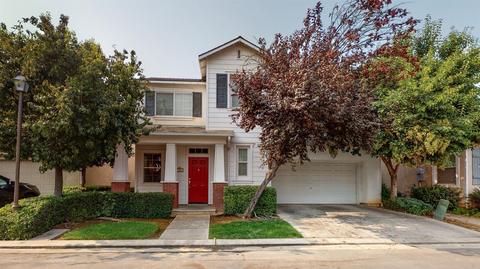 1740 N Aldaron Ln, Clovis, CA 93619 photo 1