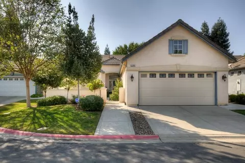 2264 Dawson Cove Ln, Clovis, CA 93611 photo 1