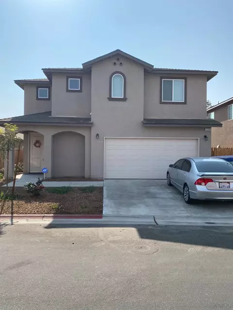 1536 Pine St, Dinuba, CA 93618 photo 1