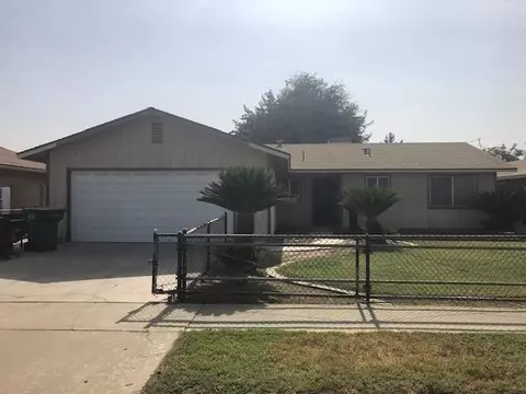 1355 E Levin Ave, Tulare, CA 93274 photo 1