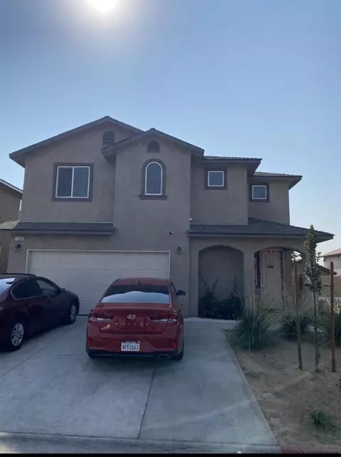 1568 Pine St, Dinuba, CA 93618 photo 1