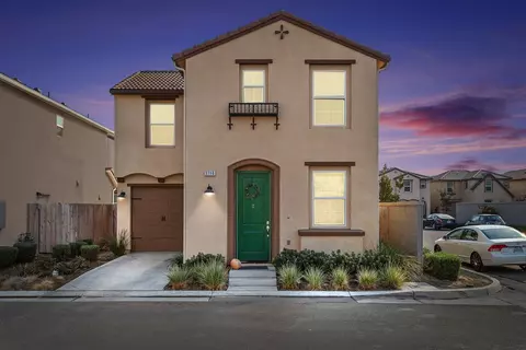 3716 Euphoria Pl, Clovis, CA 93619 photo 1