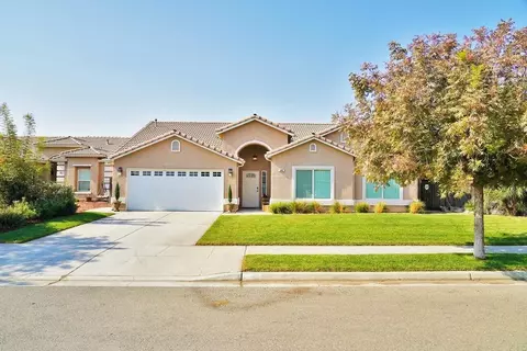 989 Par Ave, Lemoore, CA 93245 photo 1