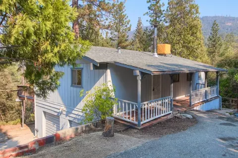 51813 Cedar Dr, Oakhurst, CA 93644 photo 1