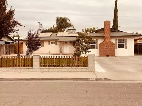 938 Avocado Dr, Lemoore, CA 93245 photo 1