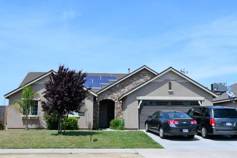 15666 W San Joaquin, Kerman, CA 93630 photo 1