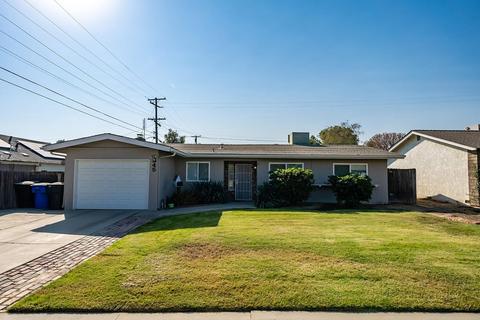 345 E Lemmon Way, Hanford, CA 93230 photo 1
