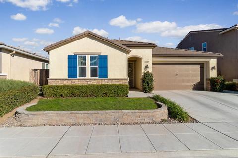 3837 Bellaire Ave, Clovis, CA 93619 photo 1
