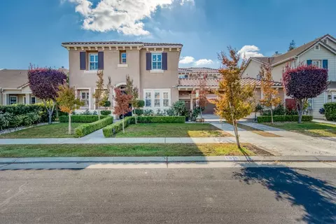 1910 Serena Ave, Clovis, CA 93619 photo 1