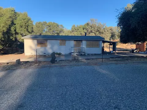 31761 Apache Rd, Coarsegold, CA 93614 photo 1