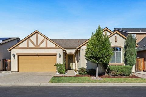 4037 Chessa Ln, Clovis, CA 93619 photo 1