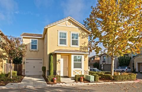 3693 Elevations Way, Clovis, CA 93619 photo 1
