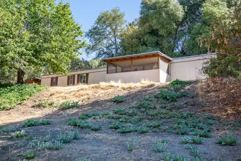 40845 Jean Rd E, Oakhurst, CA 93644 photo 1