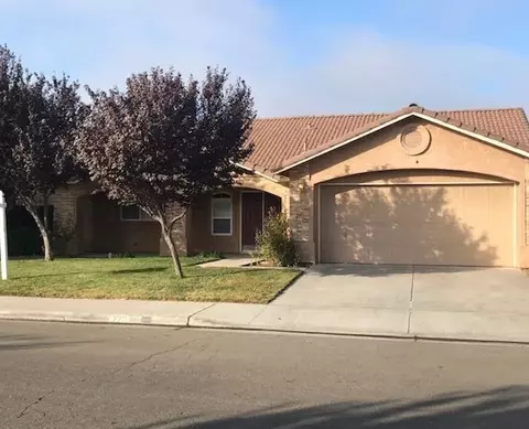 220 S Double Tree Way, Madera, CA 93637 photo 1
