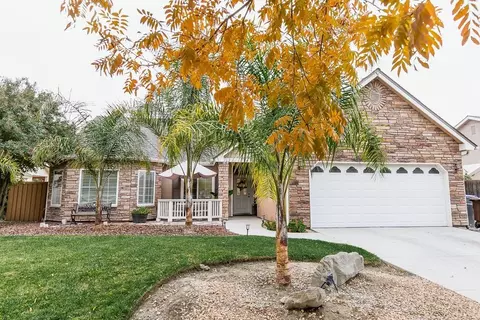 839 S Park Ave, Kerman, CA 93630 photo 1