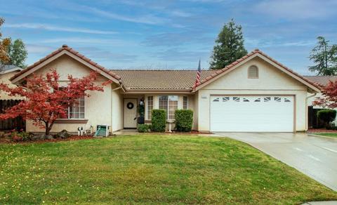 2462 Stuart Ave, Clovis, CA 93611 photo 1