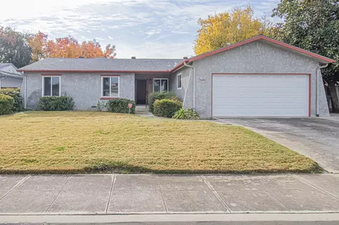 1650 Santa Ana Ave, Clovis, CA 93611 photo 1