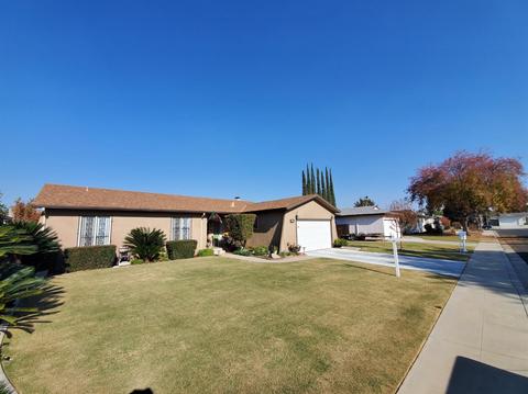 1553 San Gabriel Ave, Clovis, CA 93611 photo 1