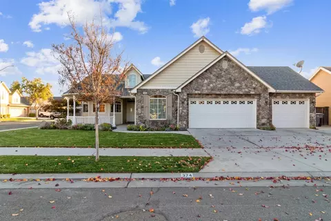 374 Vermont, Clovis, CA 93619 photo 1