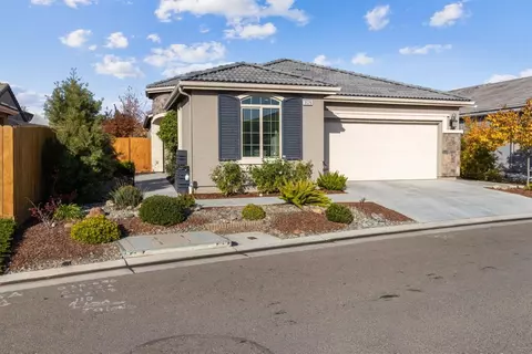 3529 Taylor Ln, Clovis, CA 93619 photo 1