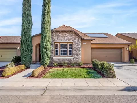 1519 N Dara Ave, Clovis, CA 93619 photo 1