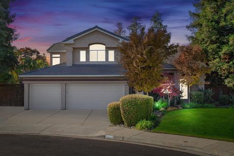 2462 Poe Ave, Clovis, CA 93611 photo 1