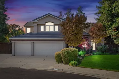 2462 Poe Ave, Clovis, CA 93611 photo 1