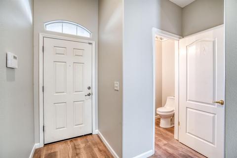 756 W Siena Ln, Clovis, CA 93619 photo 1