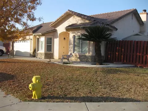 2682 Hicks St, Selma, CA 93662 photo 1