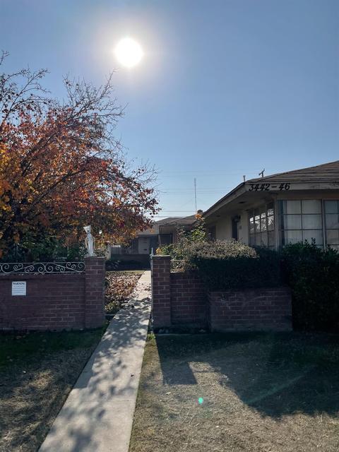3442 E Clinton Ave, Fresno, CA 93703 photo 1