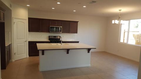 3915 Valor Ave, Clovis, CA 93619 photo 1
