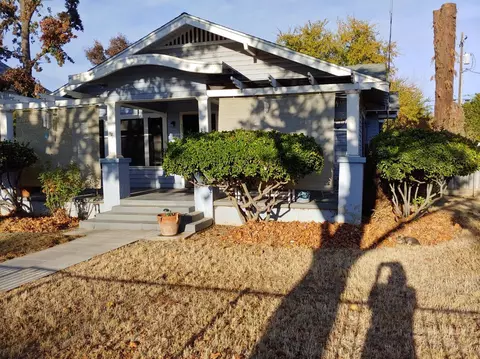 317 N C St, Madera, CA 93638 photo 1