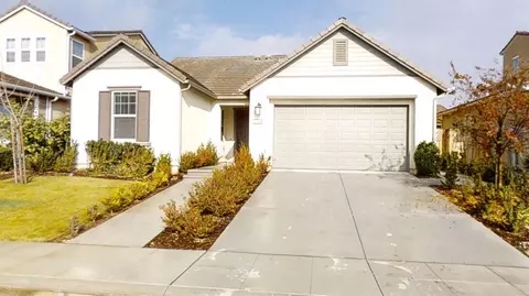 445 Expedition Ave, Madera, CA 93636 photo 1