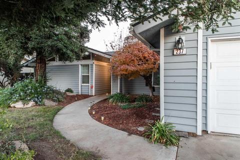 237 Burgan Ave, Clovis, CA 93611 photo 1